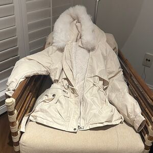 BNWOT Women's Cream Faux Fur Lined Jacket